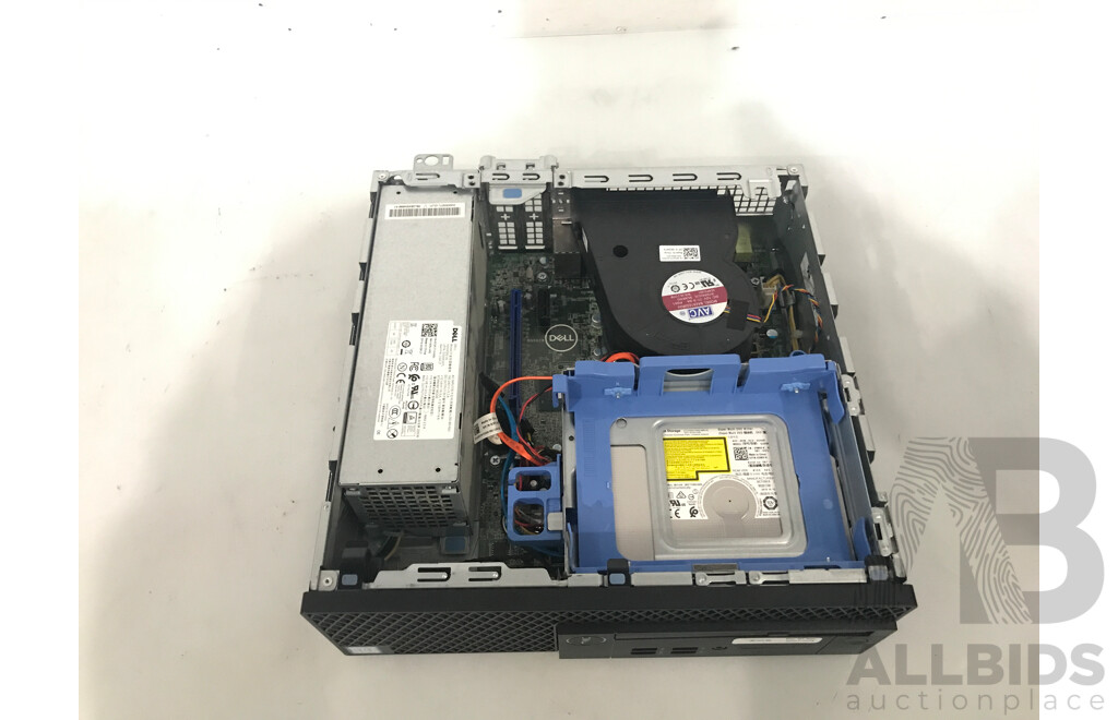 Dell OptiPlex 7070 Intel Core i7 (9700) 3.00GHz-4.70GHz 8-Core CPU Desktop Computer