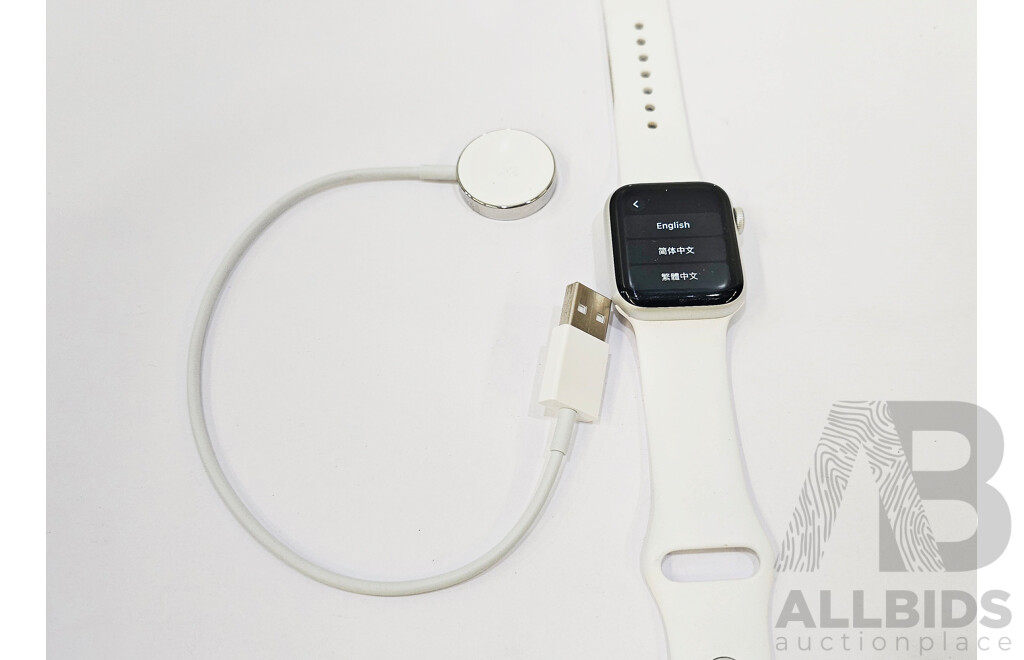 Apple Watch Series 6 (Silver)