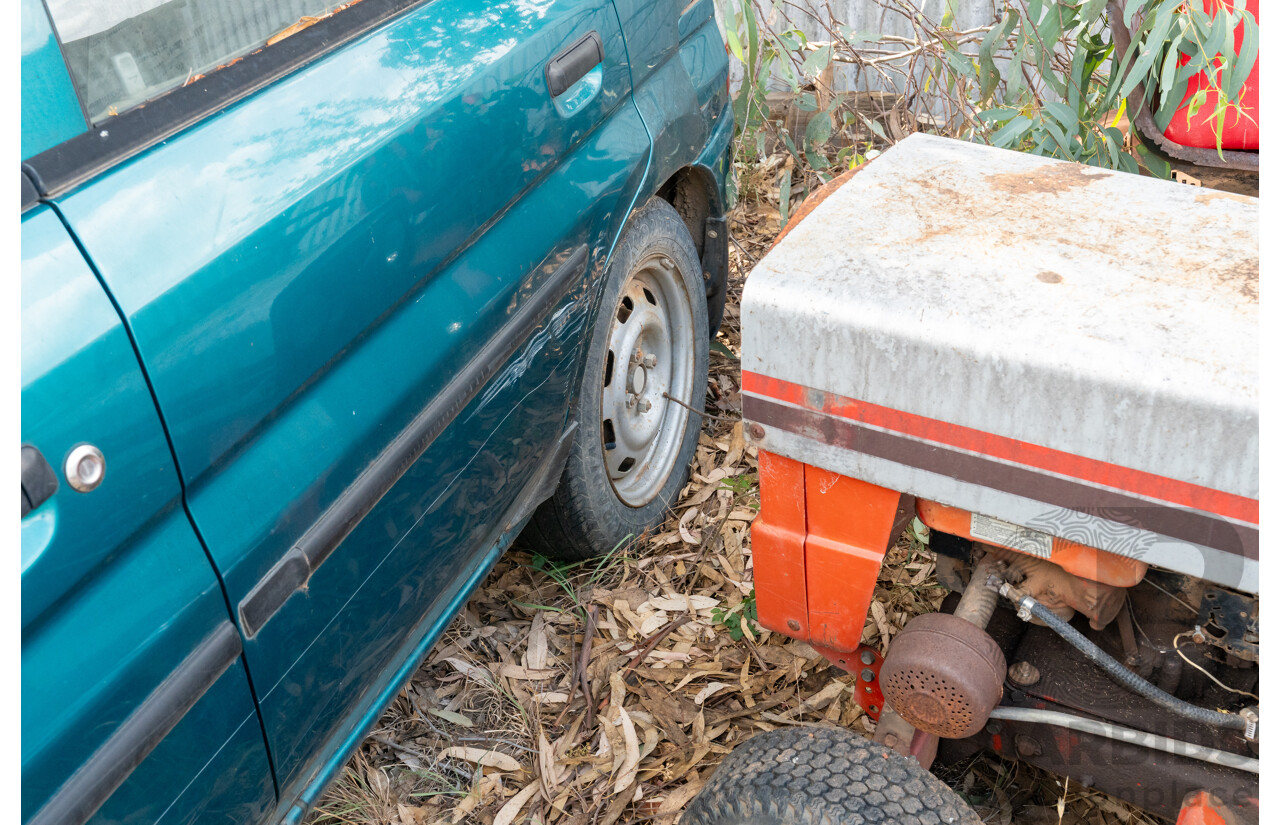 3/2000 Mazda 121 Metro 5d Hatchback 1.5L
