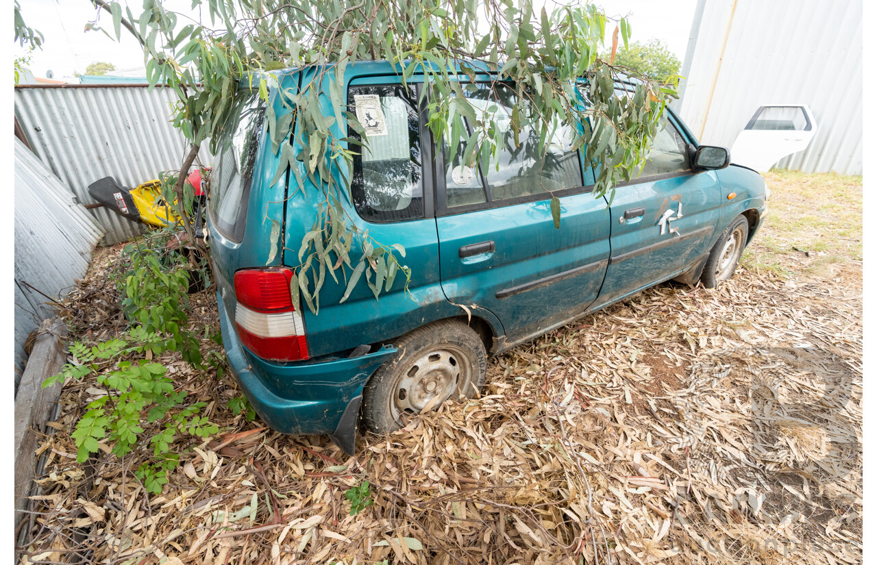 3/2000 Mazda 121 Metro 5d Hatchback 1.5L