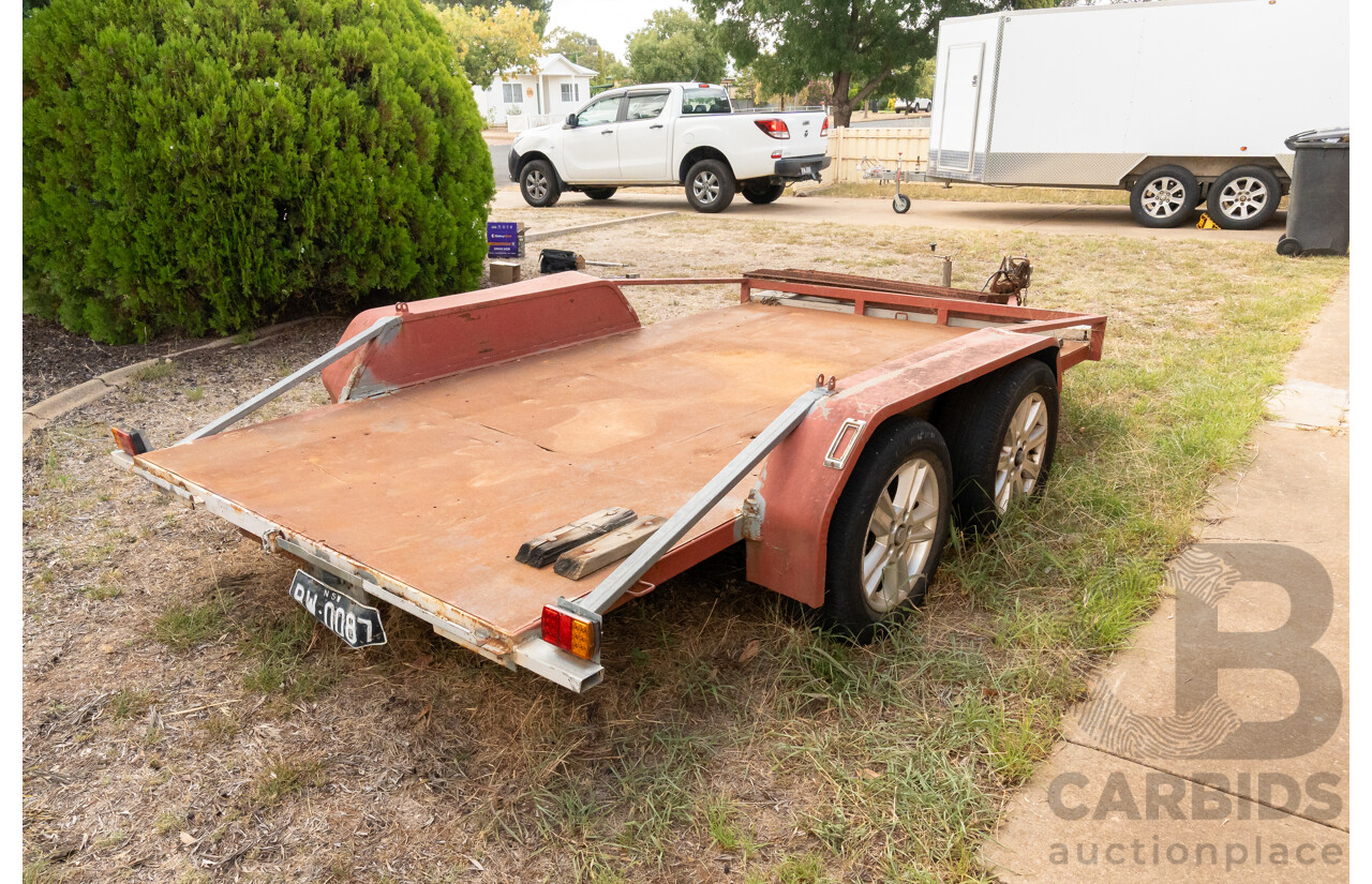 11/1996 Tuza Floats Car Trailer