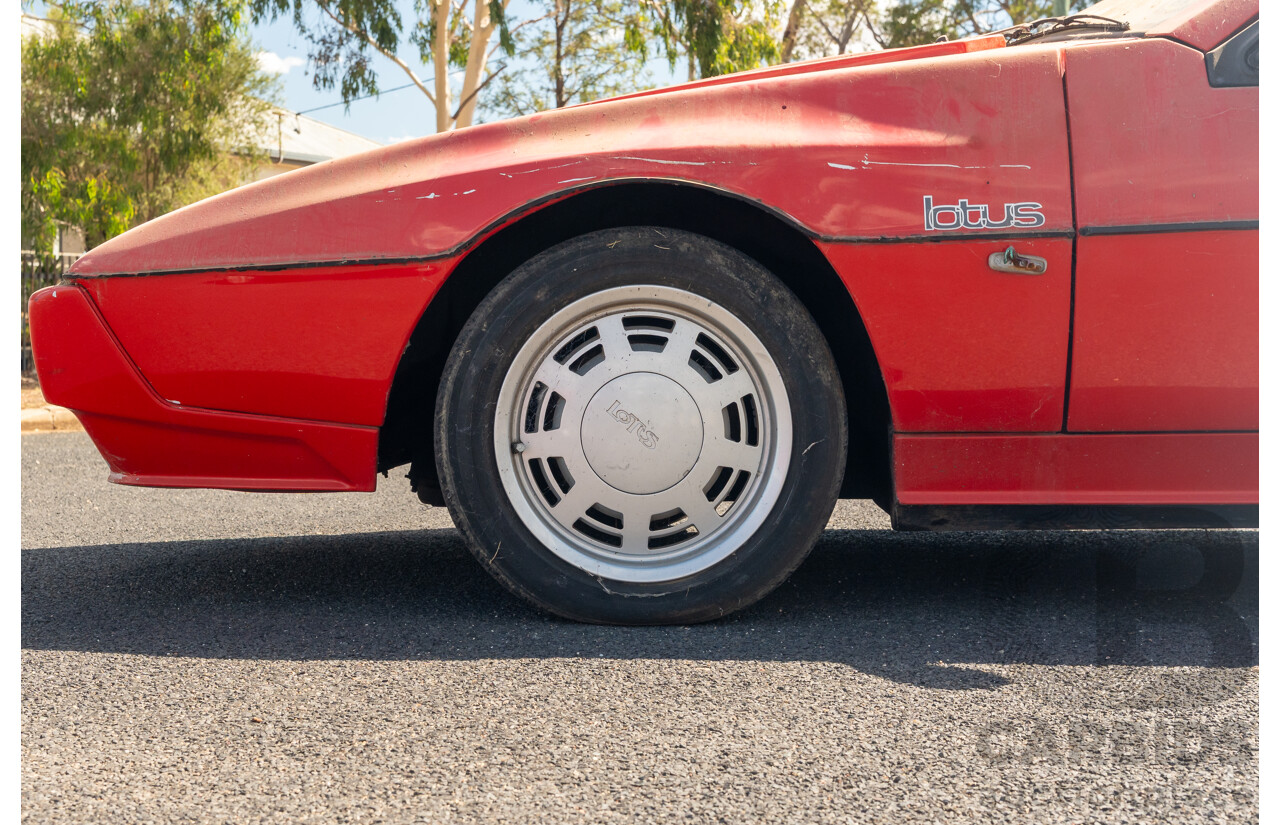 01/1986 Lotus Eclat Excel S.E. 2d Coupe Calypso Red 2.2L - Personal Import 10/1994