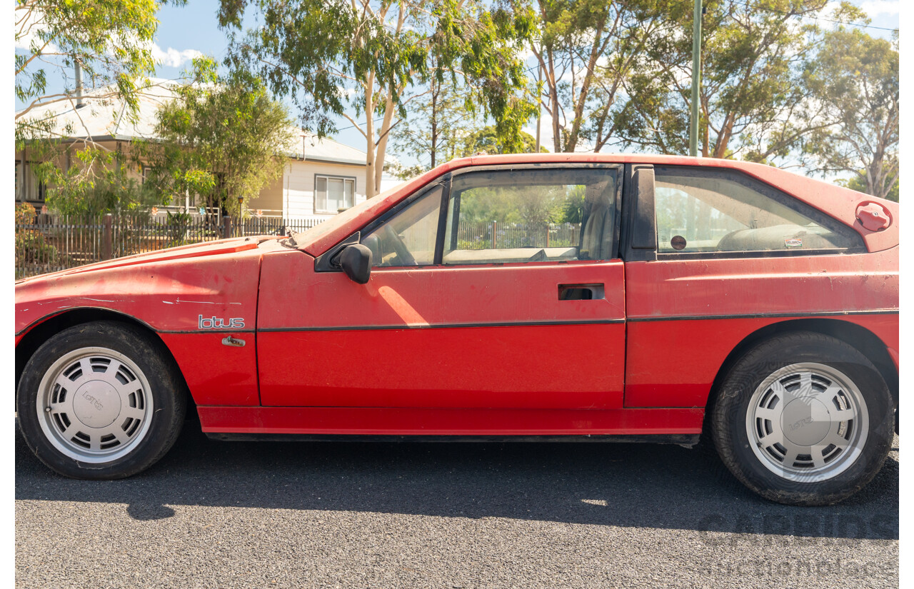 01/1986 Lotus Eclat Excel S.E. 2d Coupe Calypso Red 2.2L - Personal Import 10/1994