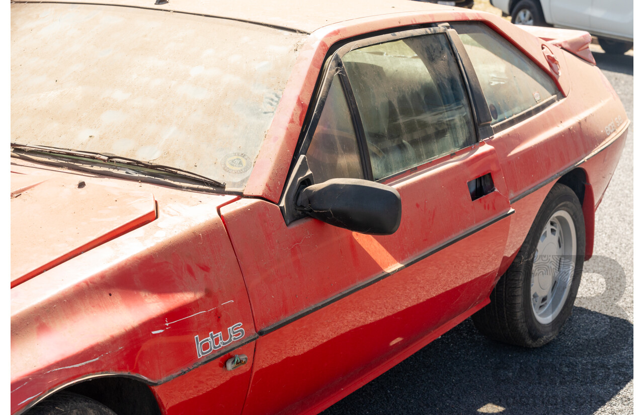 01/1986 Lotus Eclat Excel S.E. 2d Coupe Calypso Red 2.2L - Personal Import 10/1994