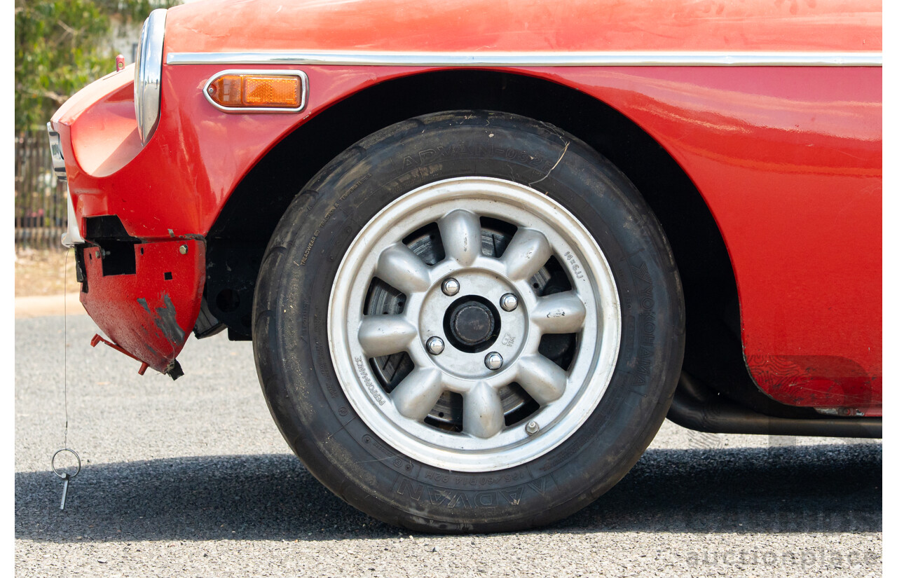 2/1977 British Leyland M.G. MGB 2d Roadster Red 1.8L - Modified and CAMS Logbooked for Hillclimb / Rally