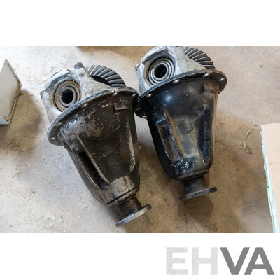 Pair of MG MGB Mowog Pumpkin Case Differential Housings