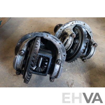 Pair of MG MGB Mowog Pumpkin Case Differential Housings