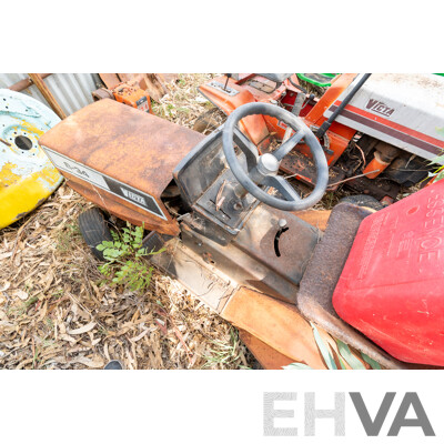 Vintage VICTA 8-34 Ride on Lawn Mower