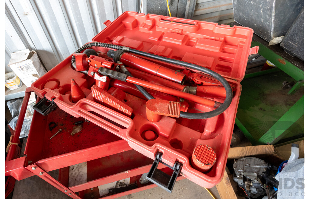 Cased Portable Hydraulic Body Repair Kit