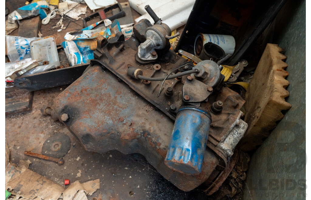 Pair of Ford Engines