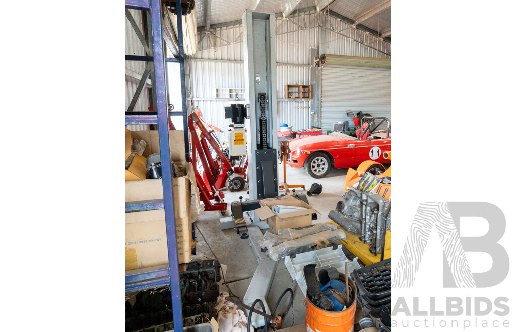 2022 Hero Hoists Pty Ltd 2500 Kg Lift King Portable Motor Vehicle Hoist