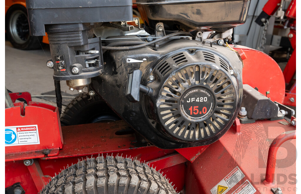 Four Stroke 15 Hp Hand Controlled Trencher