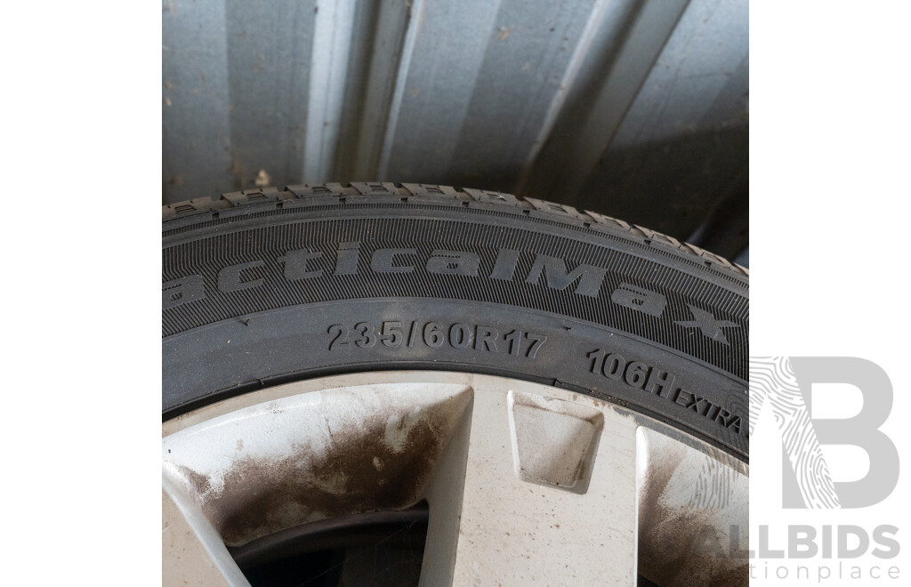 Set of Three Ford Falcon/Territory 235/60/17 Alloy Wheels