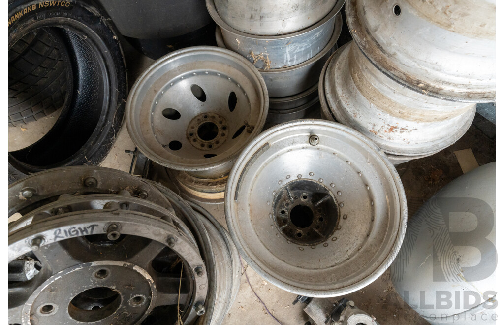 Assorted Multi Piece Wheel Barrels, Outer Lips and Wheel Centres and Assembled Wheels
