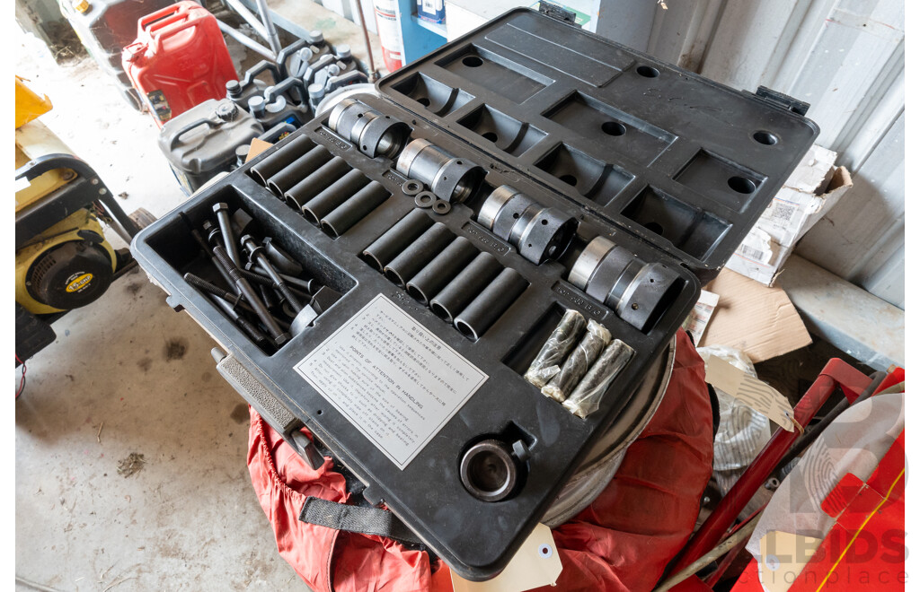 Near Complete Bearing Installation Kit