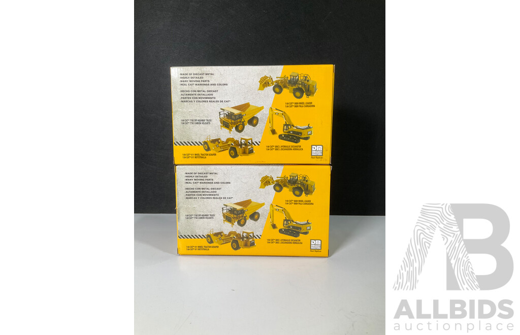 Boxed Diecast Masters Caterpillar Wheel Loader and Off Highway Truck - 1:64 Scale