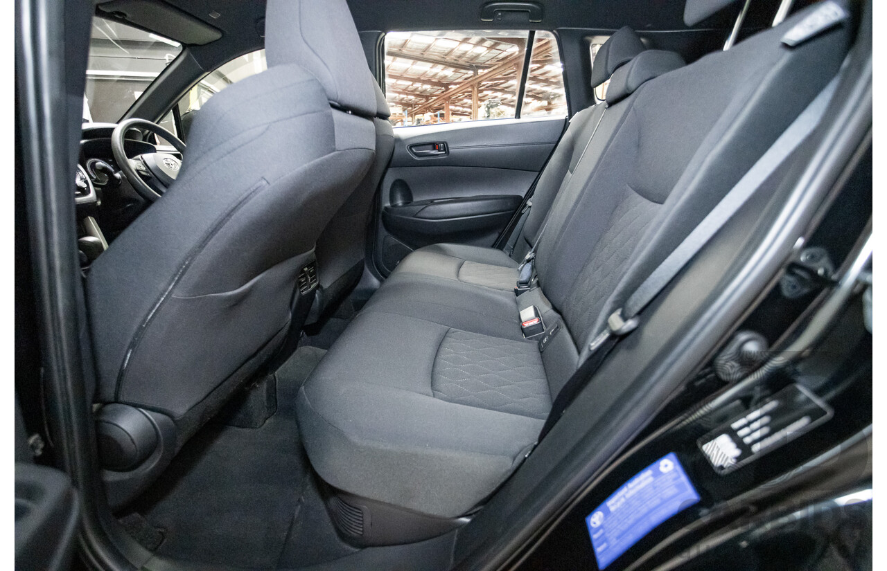 09/2022 Toyota Corolla Cross GX Hybrid MXGH10R 4D Wagon Eclipse Black 2.0L - 146kW Hybrid