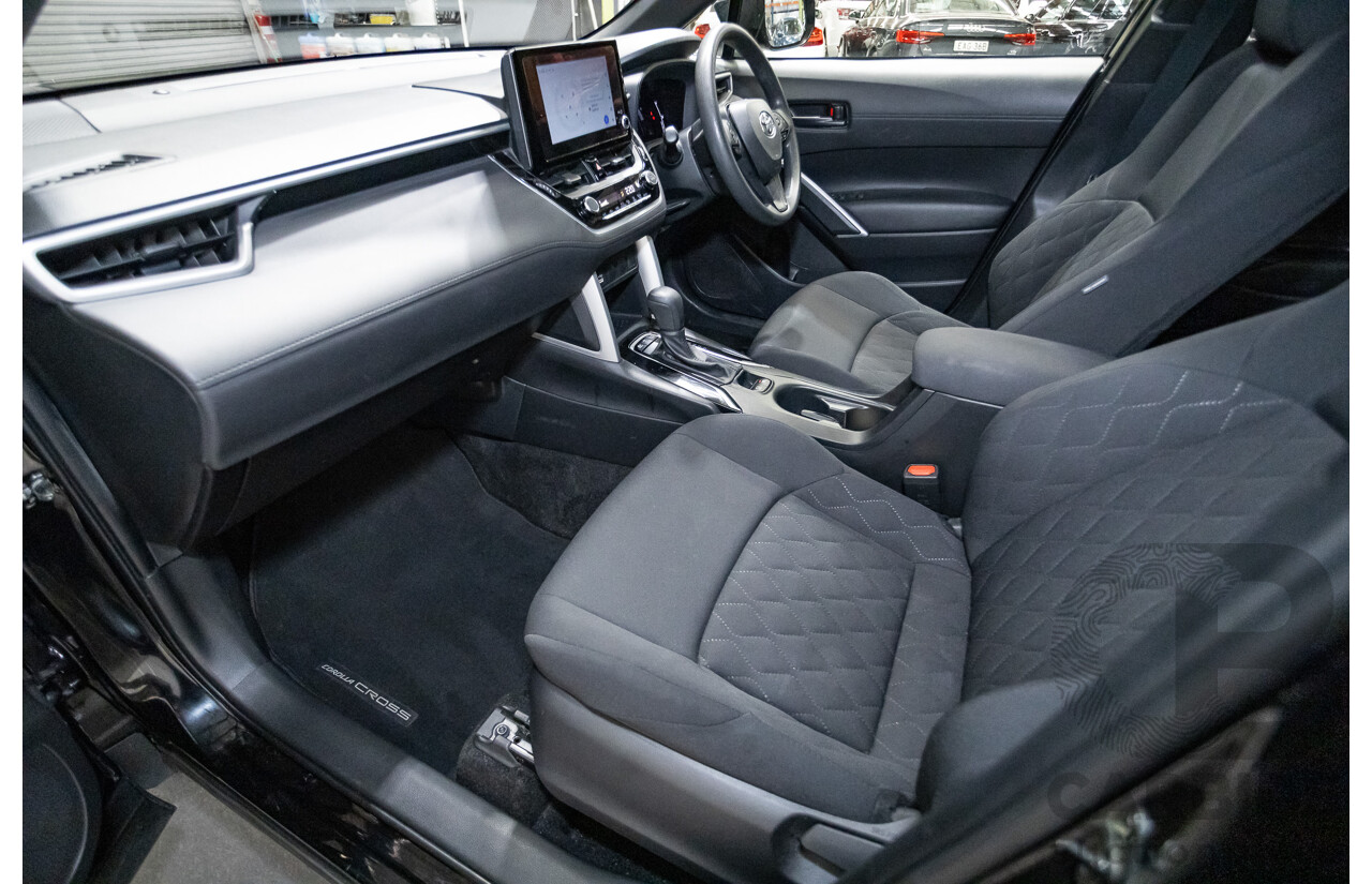 09/2022 Toyota Corolla Cross GX Hybrid MXGH10R 4D Wagon Eclipse Black 2.0L - 146kW Hybrid