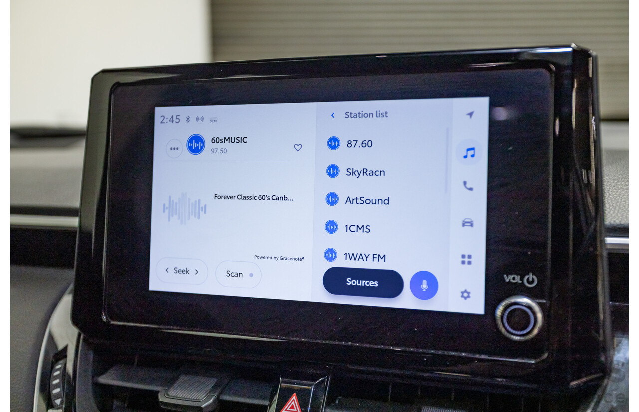 09/2022 Toyota Corolla Cross GX Hybrid MXGH10R 4D Wagon Eclipse Black 2.0L - 146kW Hybrid