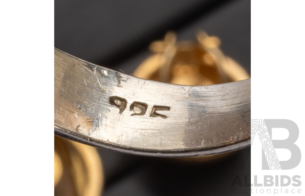 925 Sterling Silver Wave Ring and Gold Tone Clip-on Earrings - Size S