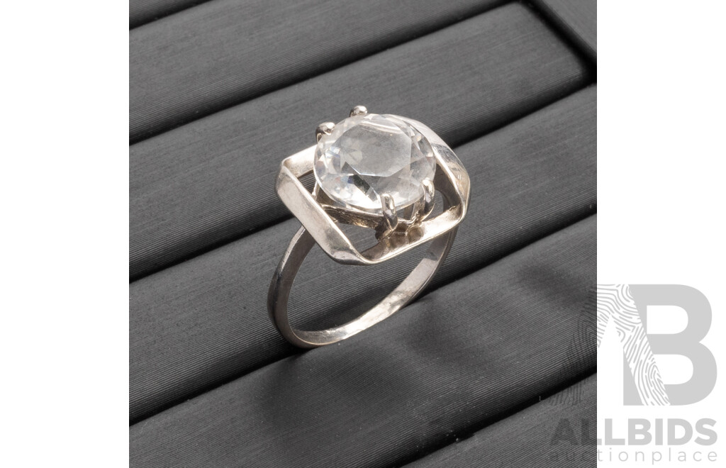 925 Sterling Silver and White Quartz Ring - Size N