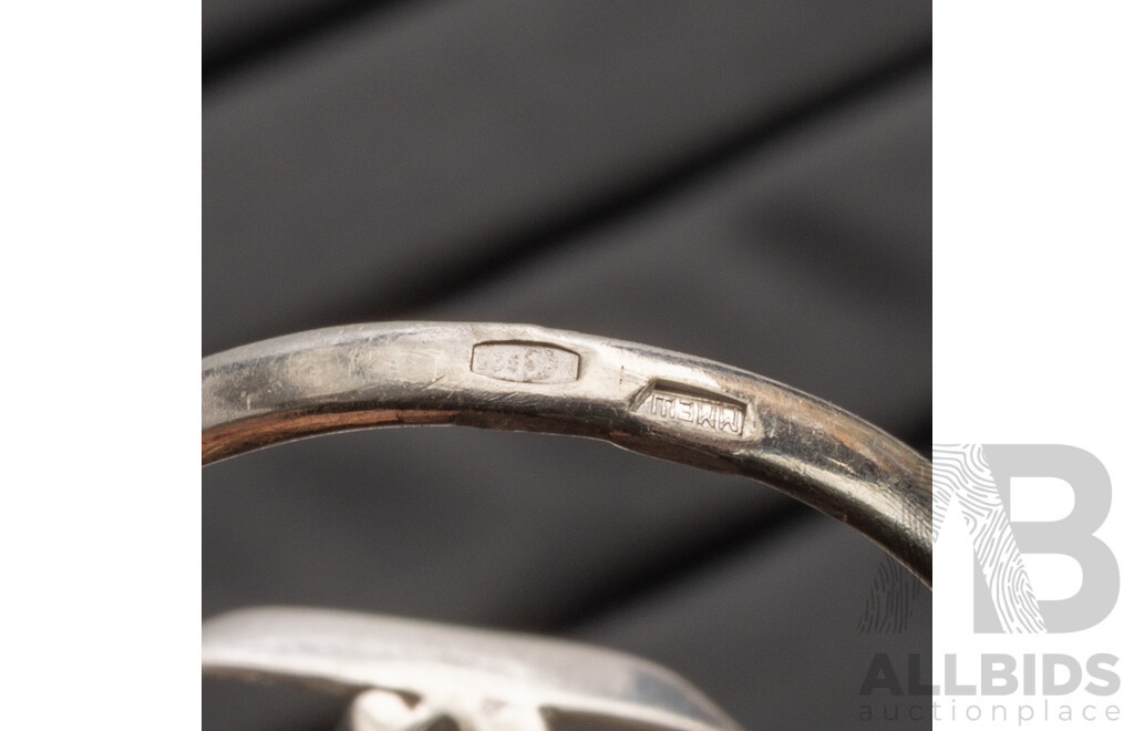 925 Sterling Silver and White Quartz Ring - Size N