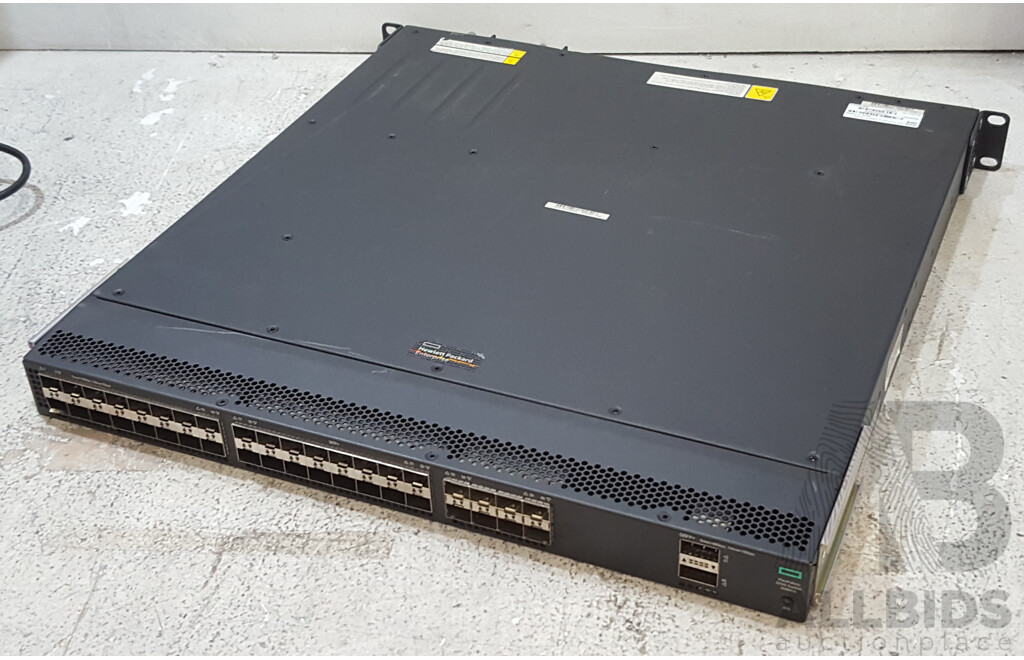 HP (JG896A) FlexFabric 5700-40XG-2QSFP+ Switch