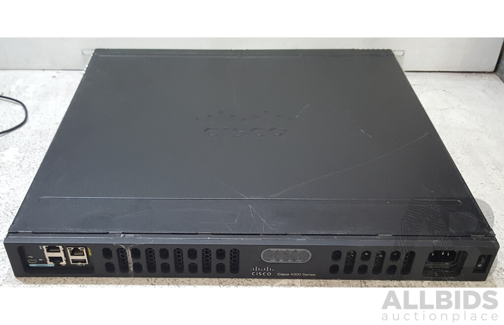Cisco (ISR4331/K9) 4300 Series Integrated Services Router