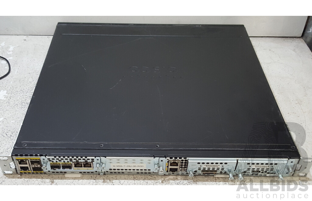 Cisco (ISR4331/K9) 4300 Series Integrated Services Router