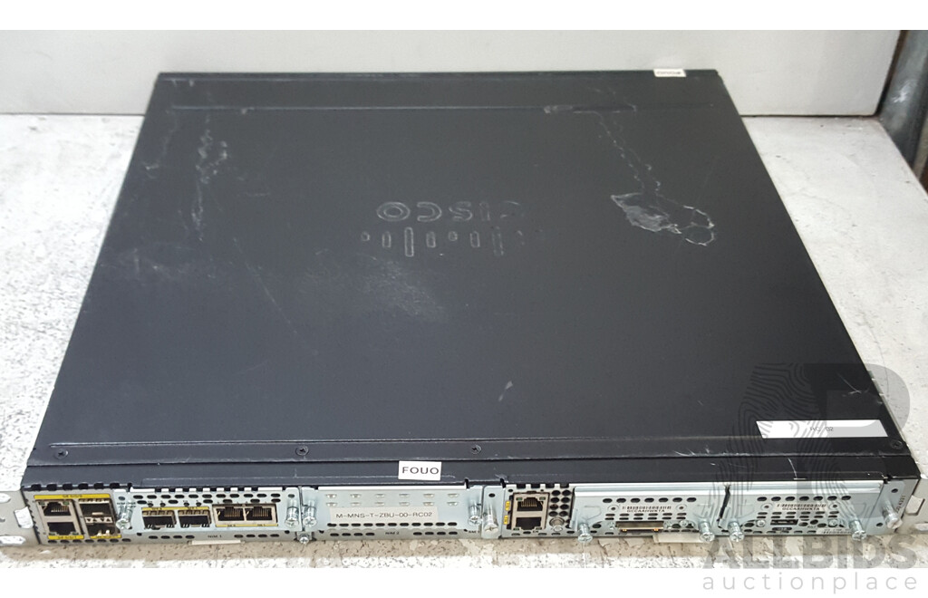 Cisco (ISR4331/K9) 4300 Series Integrated Services Router
