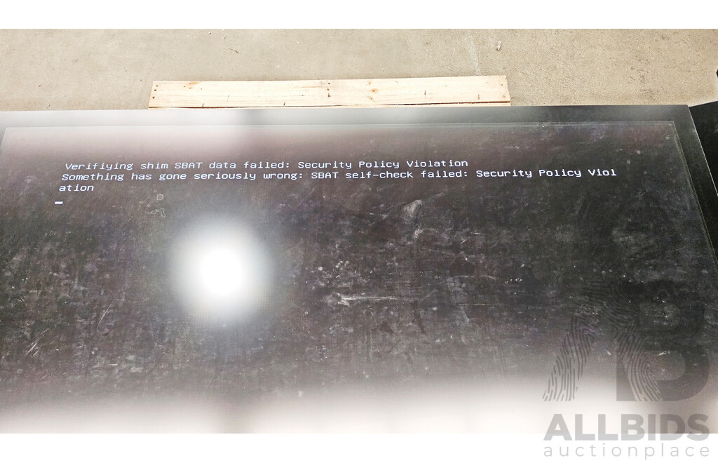 Microsoft Surface Hub 1596 4th Generation Intel Core I7 Interactive Whiteboard