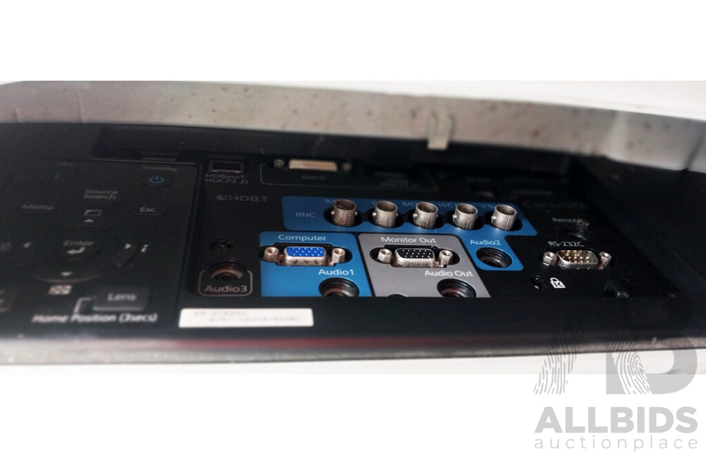 Epson (EB-G7500U) Projector