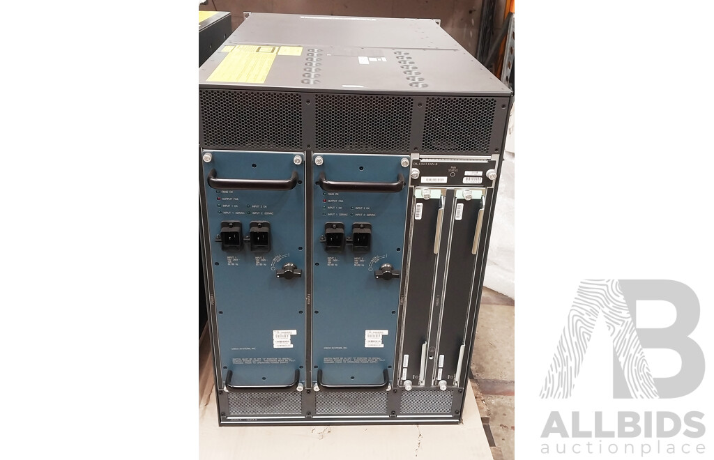 Cisco (DS-C9506) MDS 9506 Multilayer Director Switch
