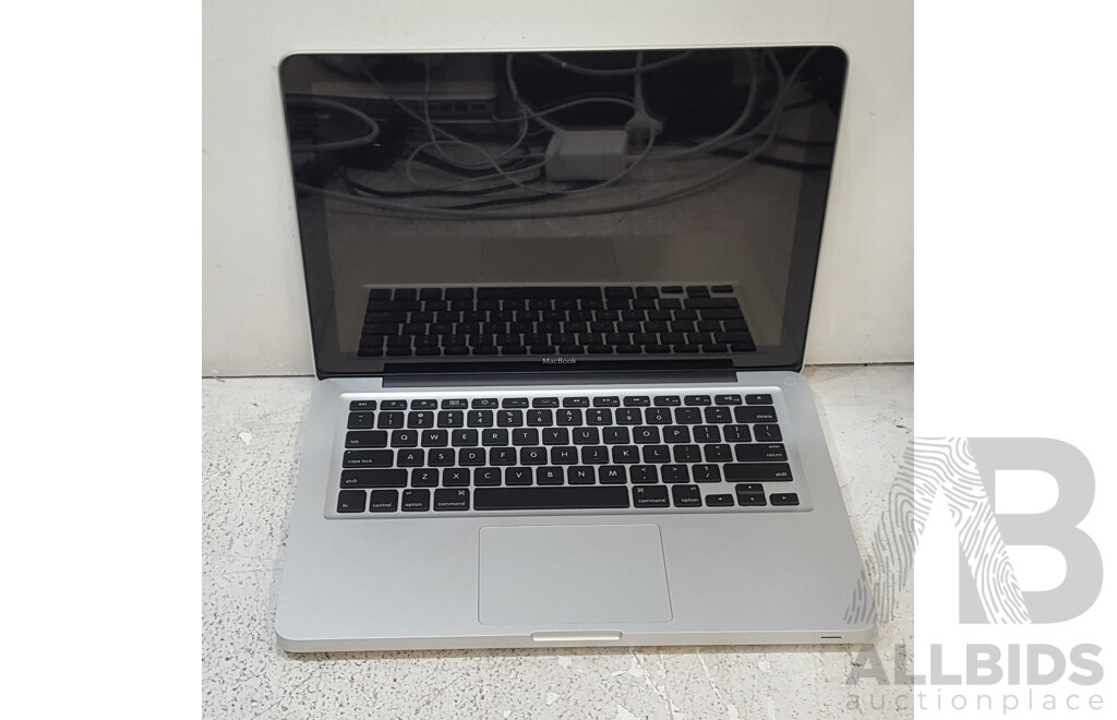 Apple (A1278) Intel Core 2 Duo (P8600) 2.40GHz 2-Core CPU 13-Inch MacBook (Mid-2010)
