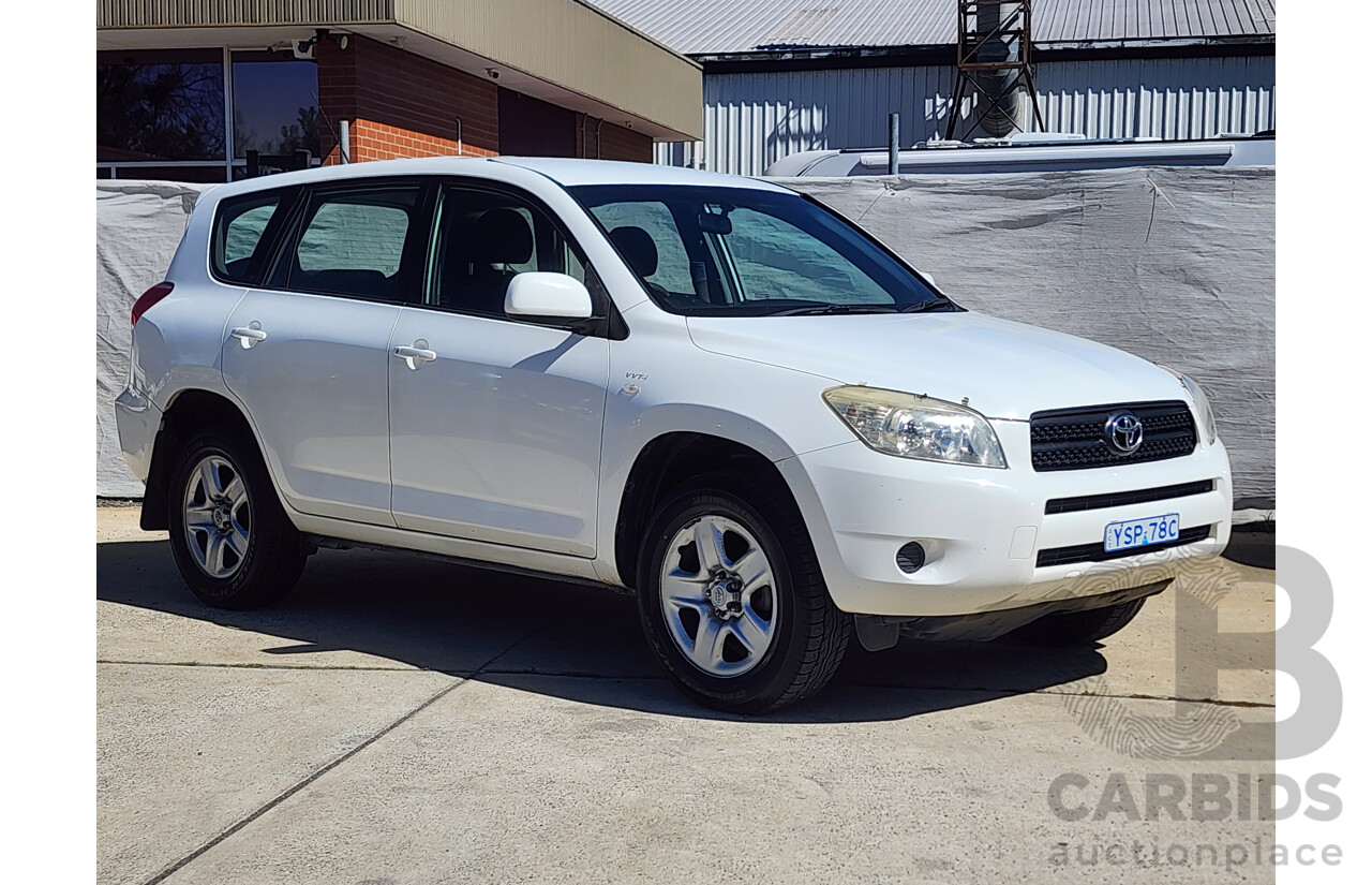 9/2006 Toyota Rav4 CV (4x4) ACA33R 4d Wagon White 2.4L