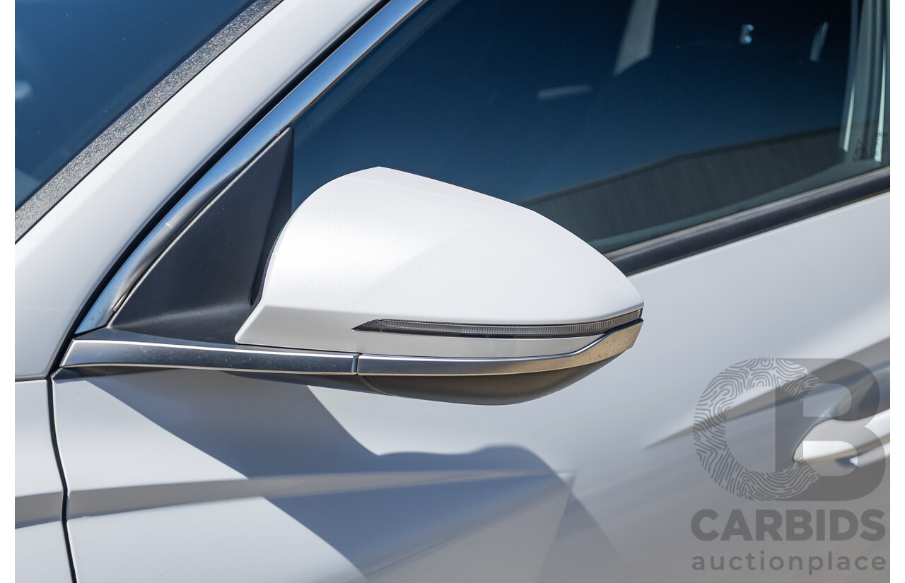 5/2024 Hyundai Tucson NX4.V3 MY25 4d Wagon White Cream Turbo 2.0L