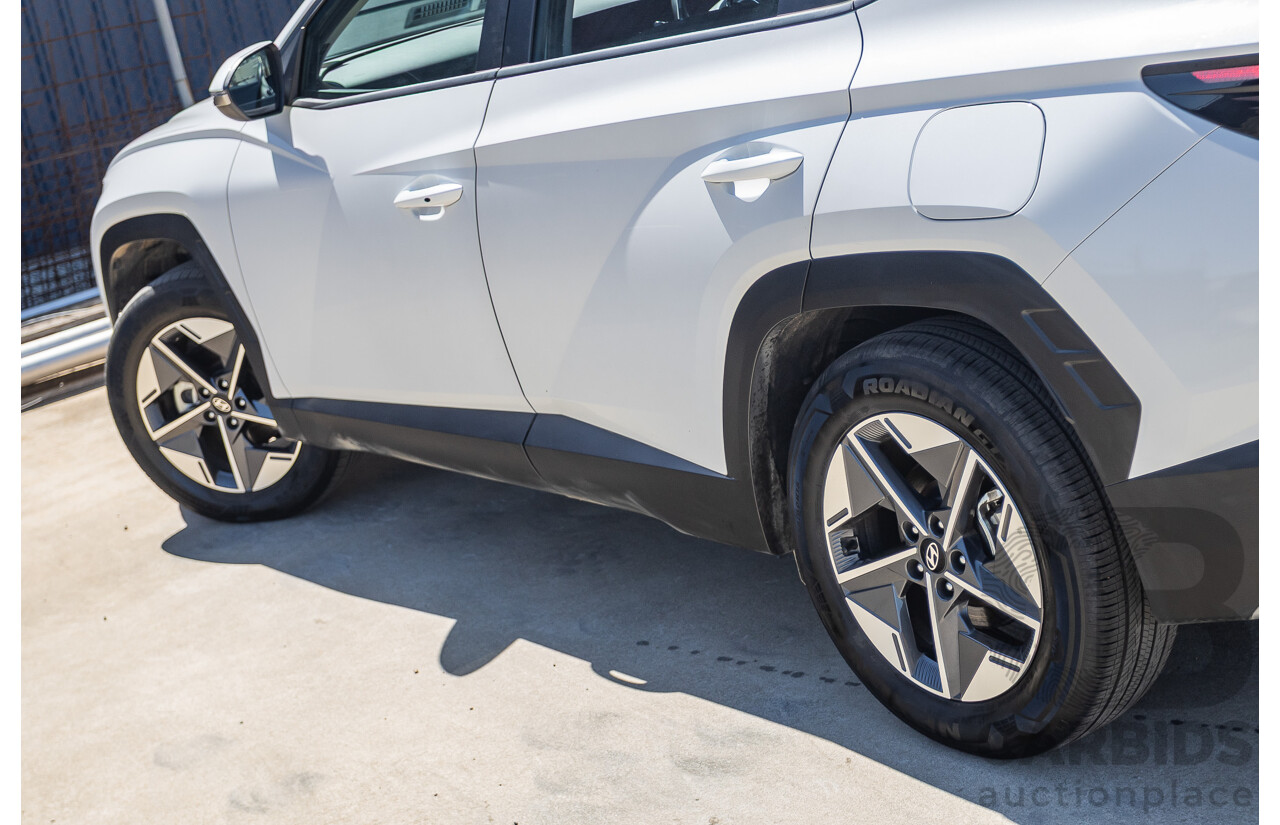 5/2024 Hyundai Tucson NX4.V3 MY25 4d Wagon White Cream Turbo 2.0L