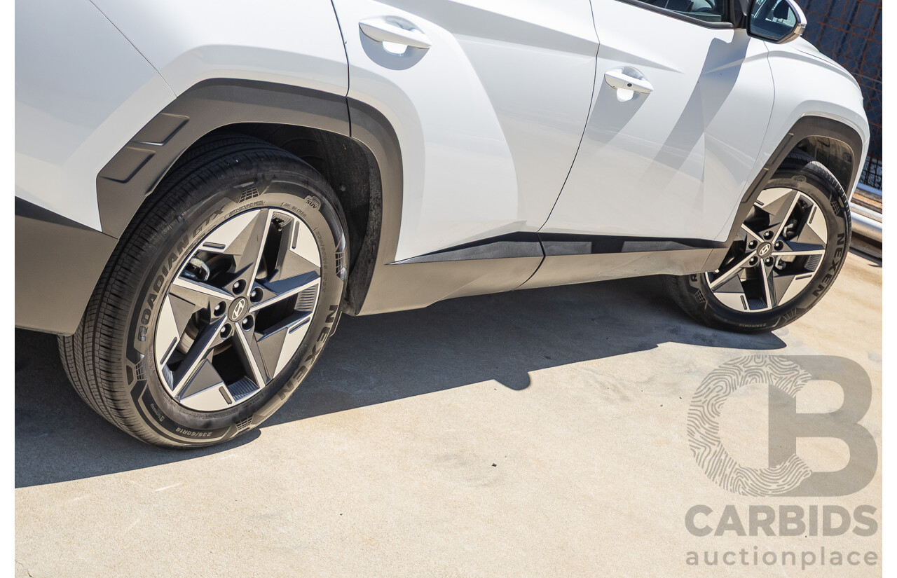 5/2024 Hyundai Tucson NX4.V3 MY25 4d Wagon White Cream Turbo 2.0L