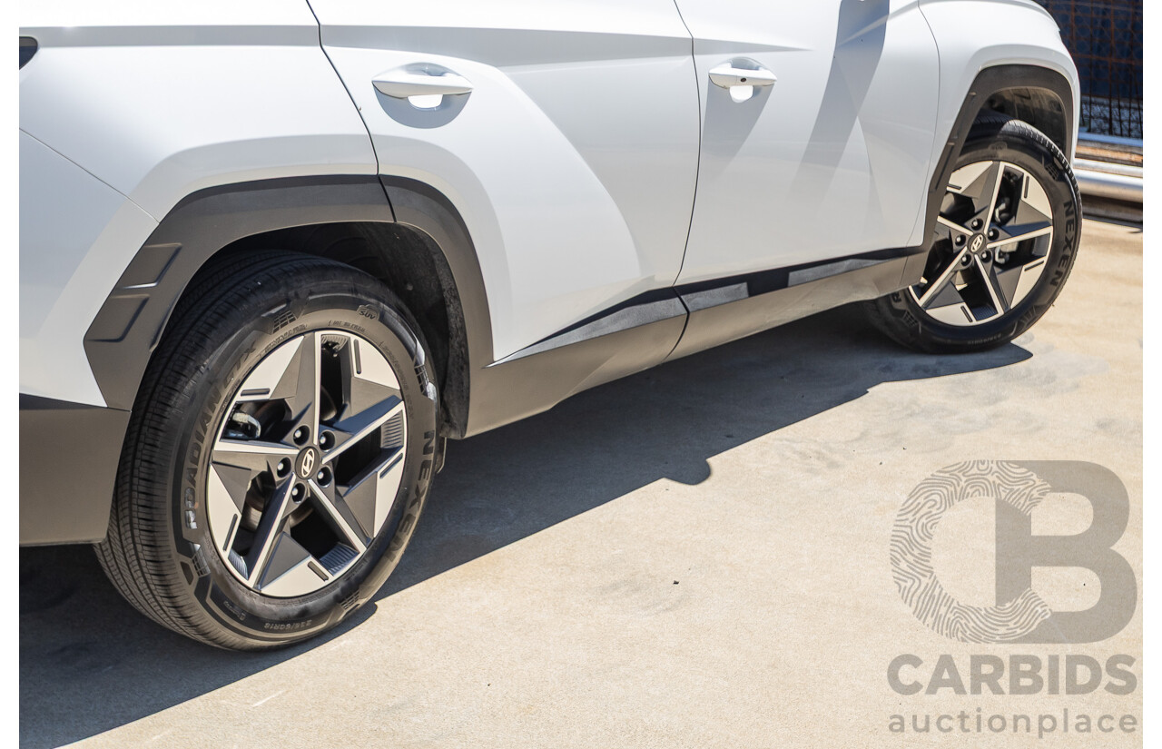 5/2024 Hyundai Tucson NX4.V3 MY25 4d Wagon White Cream Turbo 2.0L