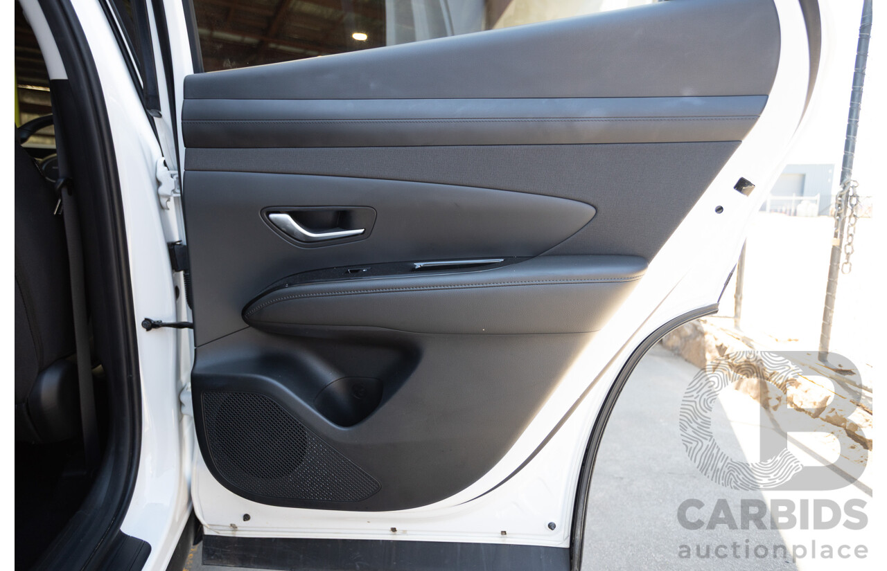 5/2024 Hyundai Tucson NX4.V3 MY25 4d Wagon White Cream Turbo 2.0L