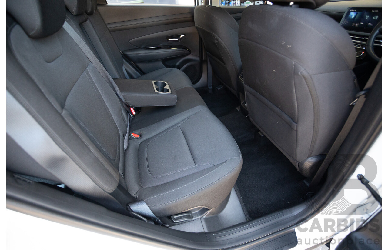 5/2024 Hyundai Tucson NX4.V3 MY25 4d Wagon White Cream Turbo 2.0L