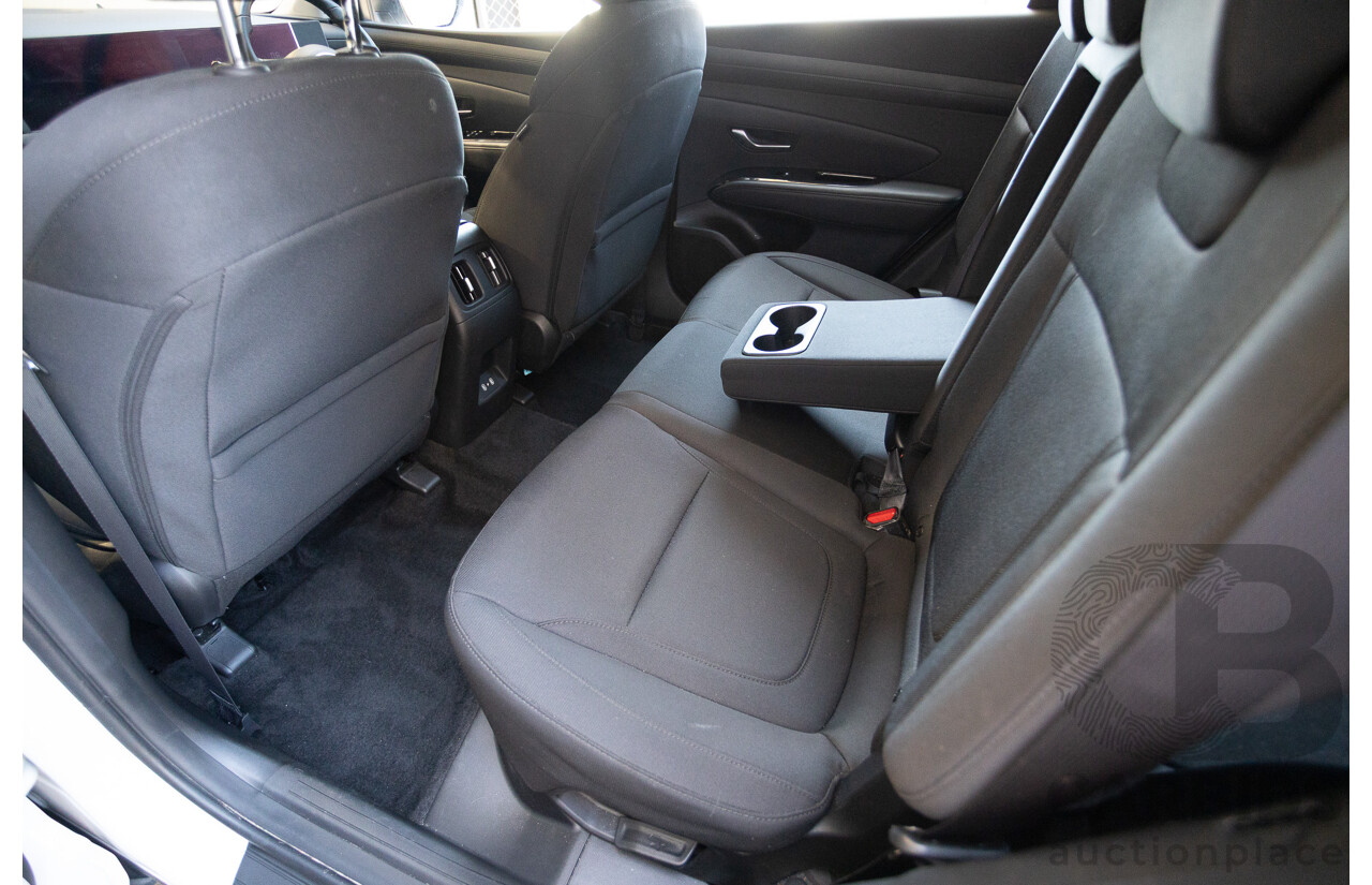 5/2024 Hyundai Tucson NX4.V3 MY25 4d Wagon White Cream Turbo 2.0L