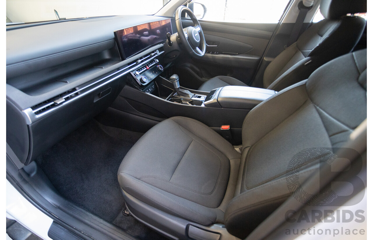 5/2024 Hyundai Tucson NX4.V3 MY25 4d Wagon White Cream Turbo 2.0L