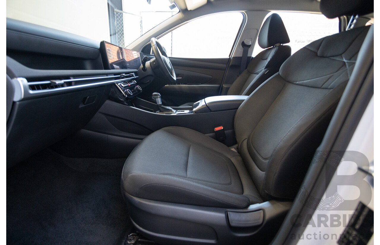 5/2024 Hyundai Tucson NX4.V3 MY25 4d Wagon White Cream Turbo 2.0L