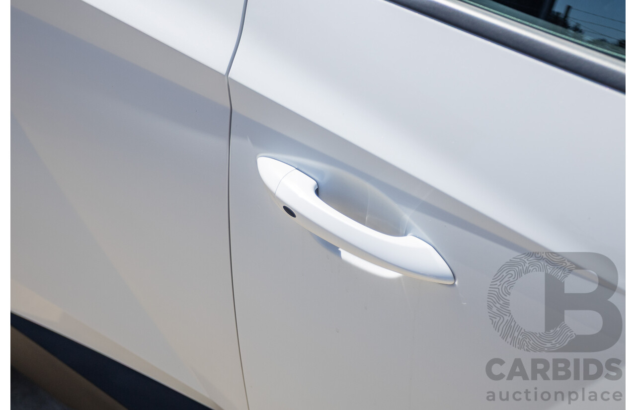 5/2024 Hyundai Tucson NX4.V3 MY25 4d Wagon White Cream Turbo 2.0L