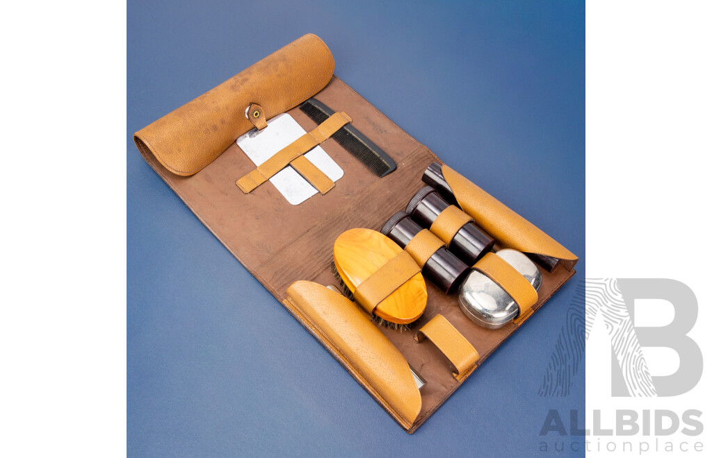 Vintage Men's Grooming Kit in Leather Case