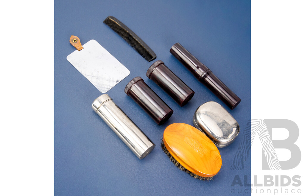 Vintage Men's Grooming Kit in Leather Case