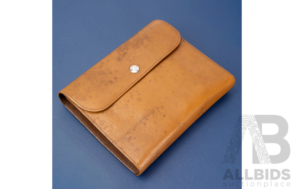 Vintage Men's Grooming Kit in Leather Case