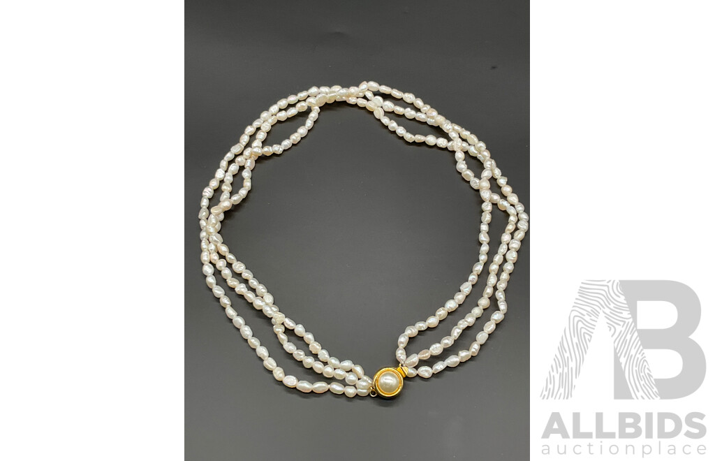 Freshwater Pearl Necklace and Bracelet Set