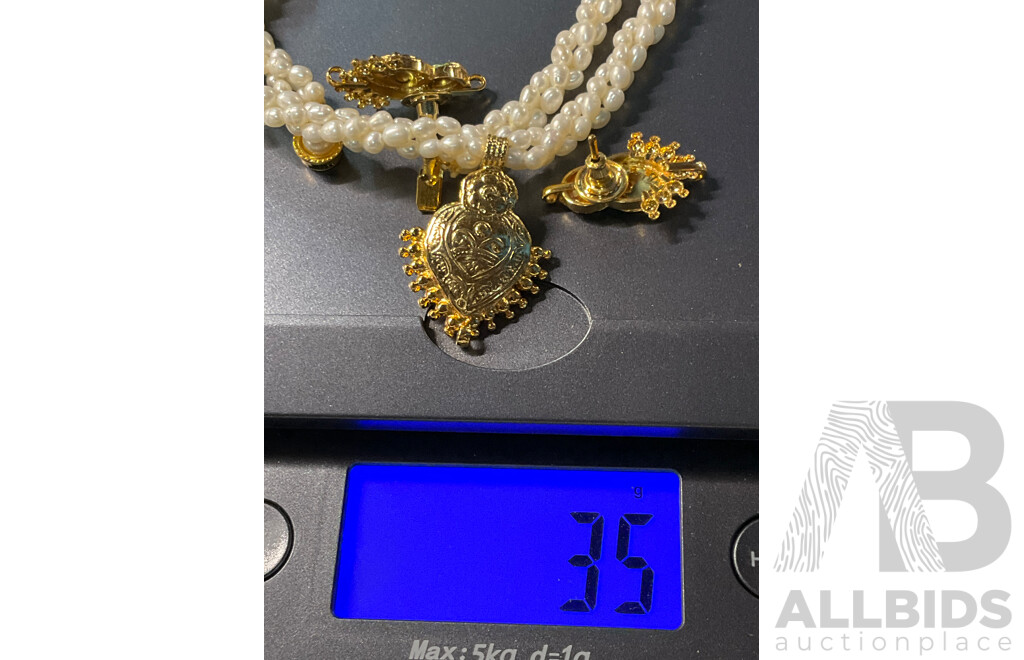 Freshwater Pearl Twisted Necklace & Earring Set